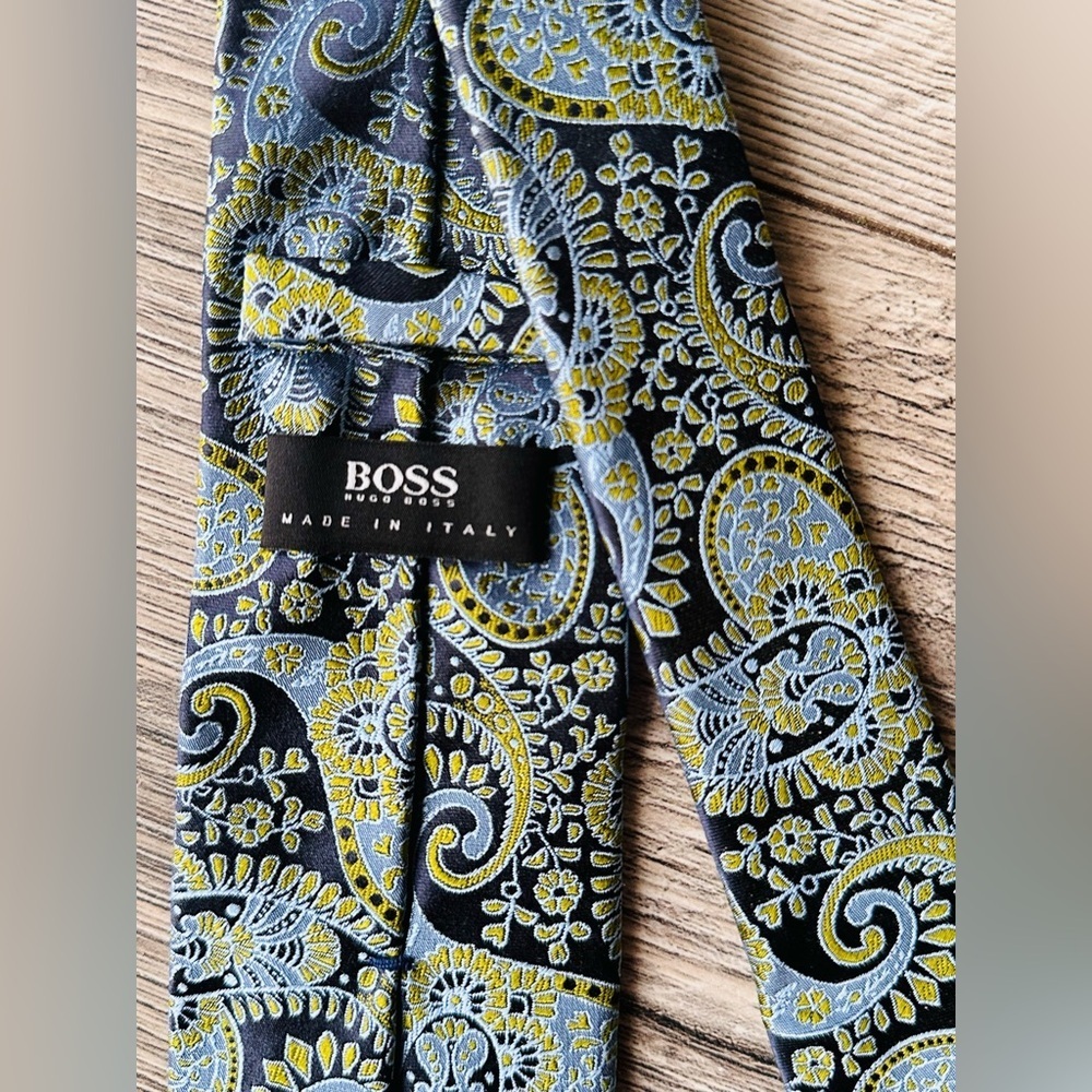 HUGO BOSS Made Italy Dress Tie Men's Silk Blue with Multicolor Designs